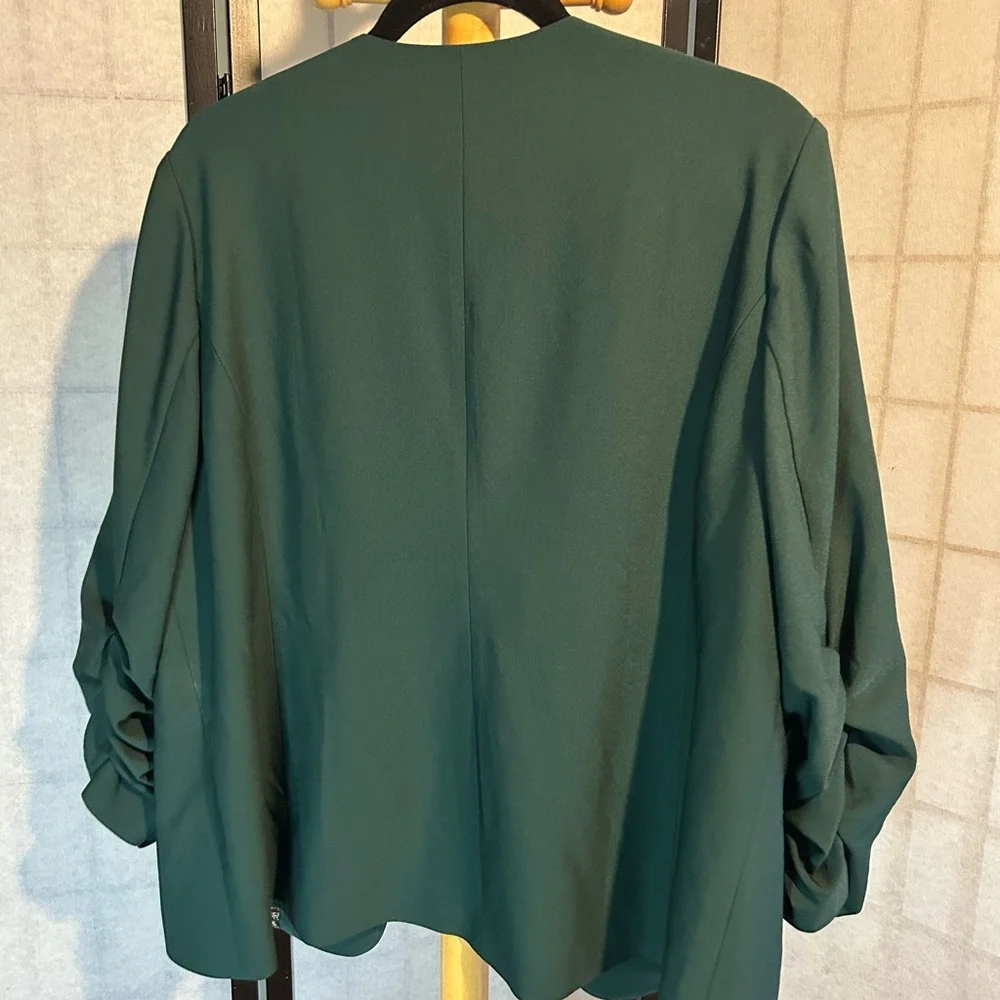 Skies Are Blue Women's Green Blazer - Picture 3 of 4